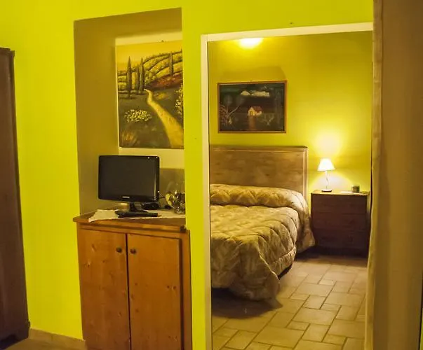 Cascina Mo.ma Vendégház Carrù